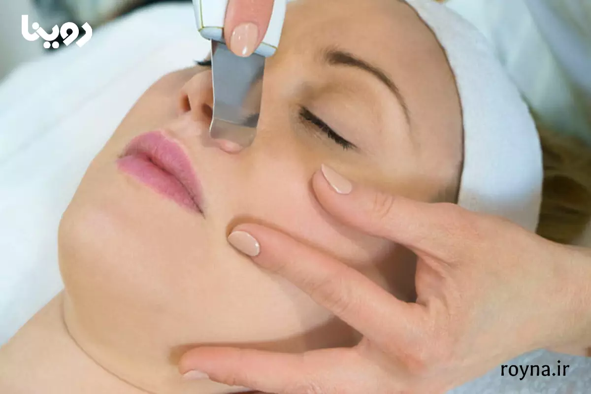 دستگاه اتو صورت برقی روی بینی و گونه ها