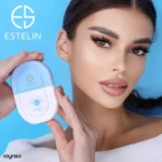تصویر زن در حال استفاده از کرم ضد آفتاب استلین آبی آبرسان با SPF50